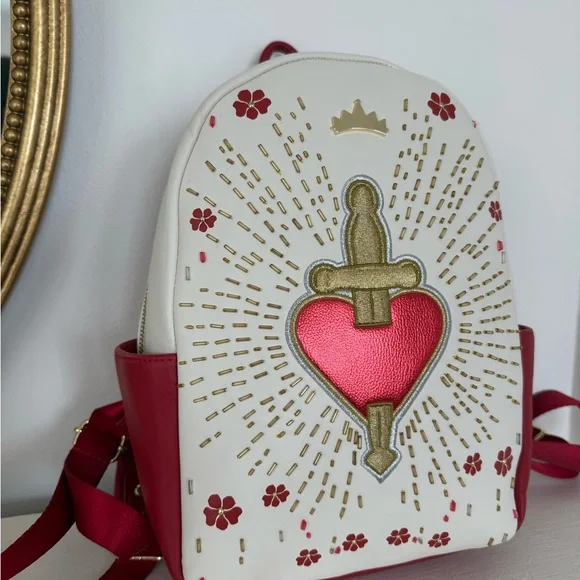Loungefly Disney Snow White and the Seven Dwarves Heart Box Mini Backpack NWOT - Picture 8 of 16